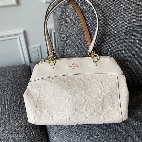 Coach Cream Shoulder Bag - Picture 2 of 16